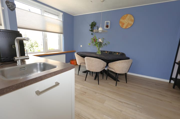 Hoekwoning te koop: Dr.P.J.Hoedemakerstrjitte 28, Nijland