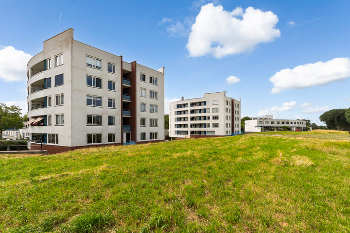 Appartement te koop: Van Ravesteyn-erf 559, Dordrecht
