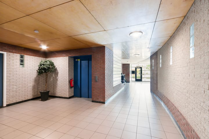Appartement te koop: Van Ravesteyn-erf 559, Dordrecht