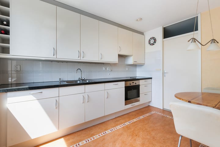 Appartement te koop: Van Ravesteyn-erf 559, Dordrecht