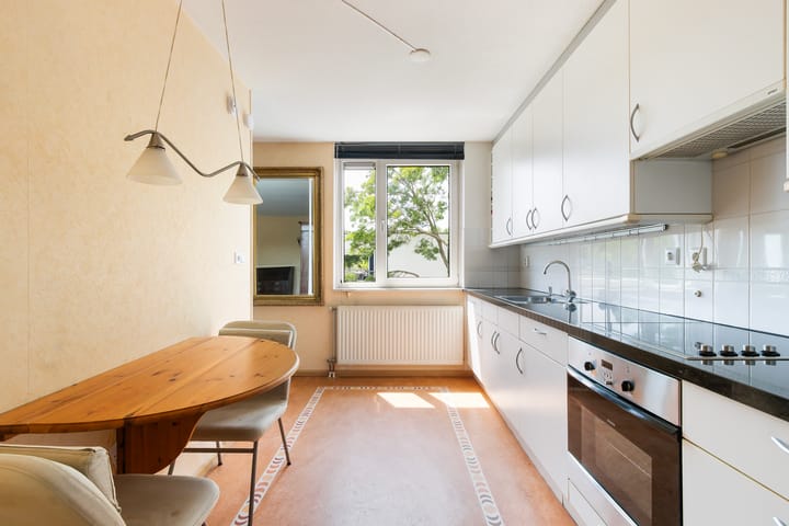 Appartement te koop: Van Ravesteyn-erf 559, Dordrecht