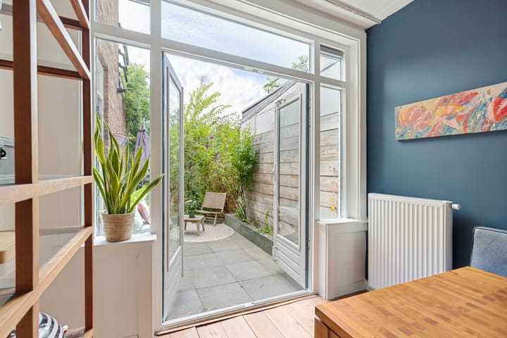 Appartement te koop: Burgemeester van Tuyllkade 114, Utrecht
