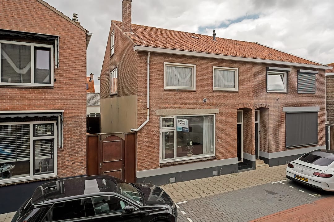Photo 52 of Jan Tooropstraat 102