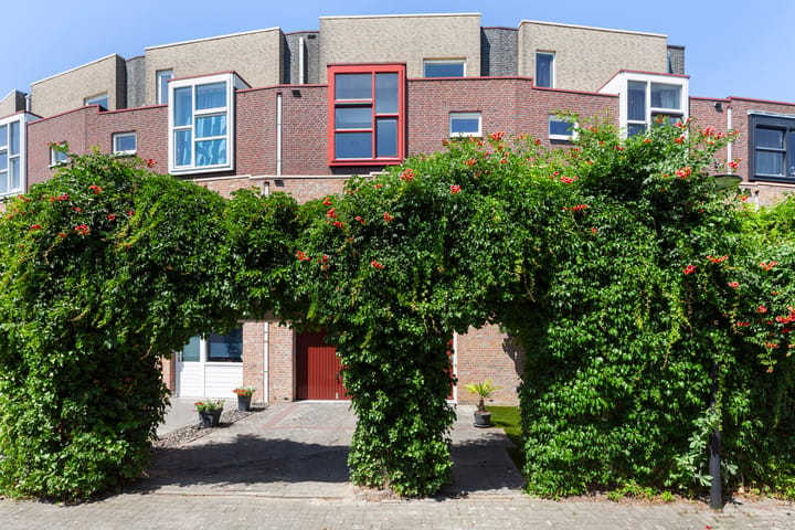 Tussenwoning te koop: Engelsche Boomgaert 11, Vlaardingen
