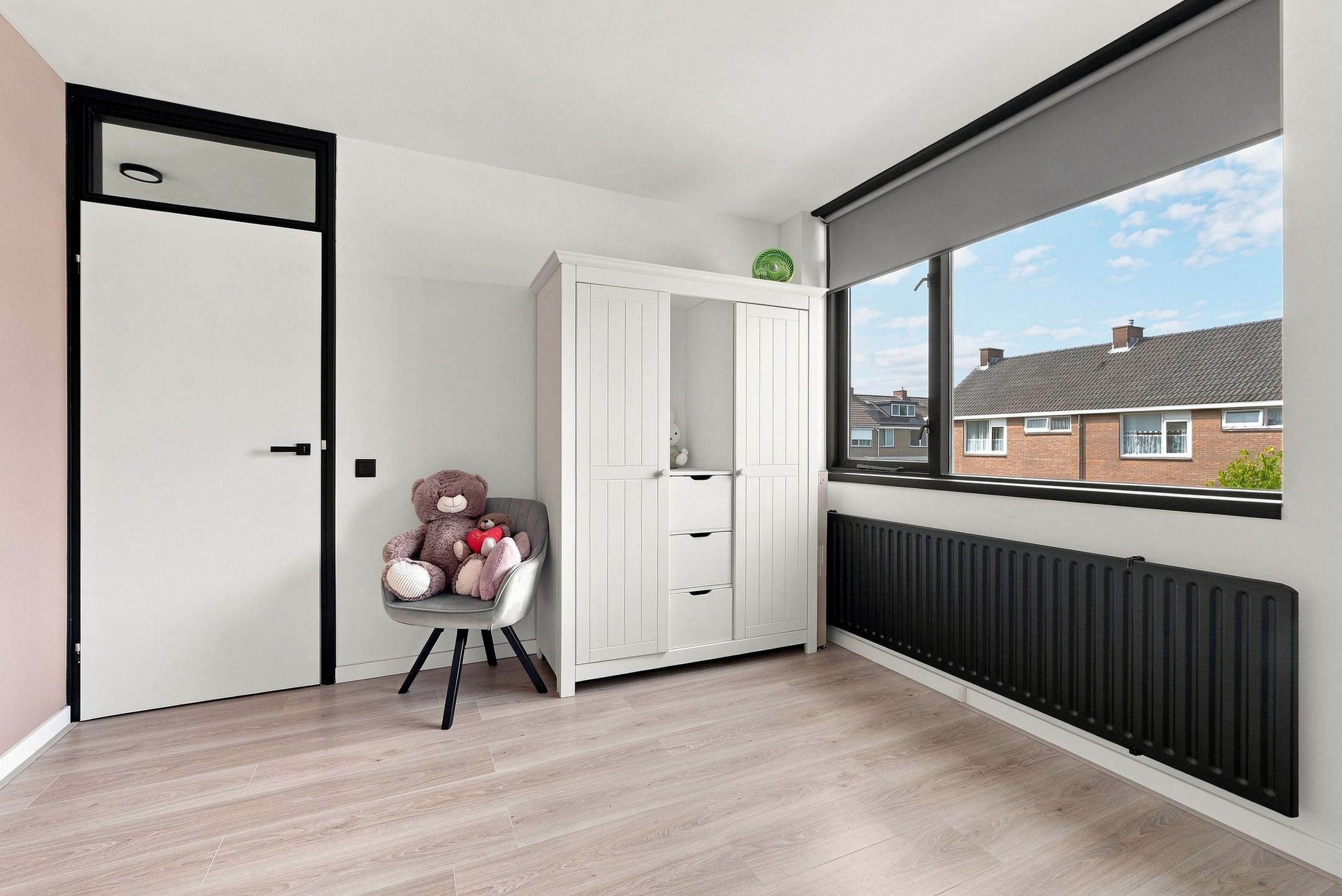 Photo 21 of Wittezeestraat 49