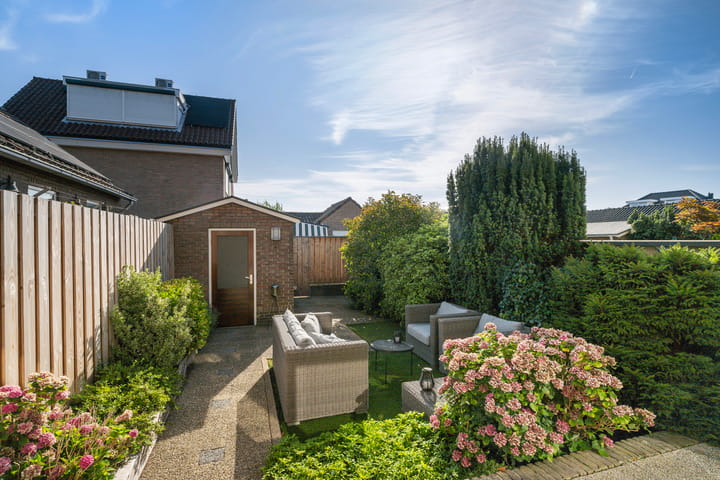Tussenwoning te koop: 's-Gravenzandseweg 149, Naaldwijk