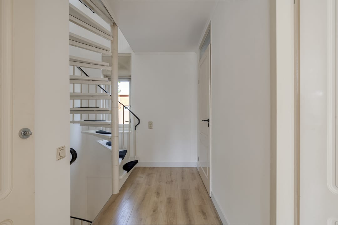 Photo 23 of Bastenakenstraat 118