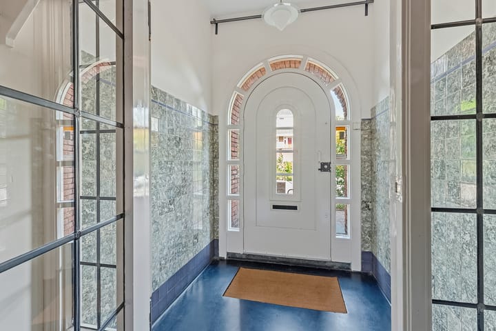 Hoekwoning te koop: Loosdrechtseweg 19, Hilversum