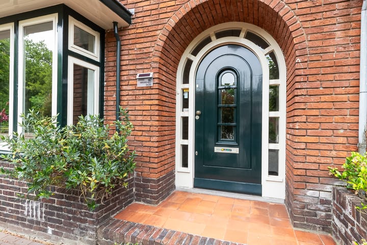 Hoekwoning te koop: Loosdrechtseweg 19, Hilversum