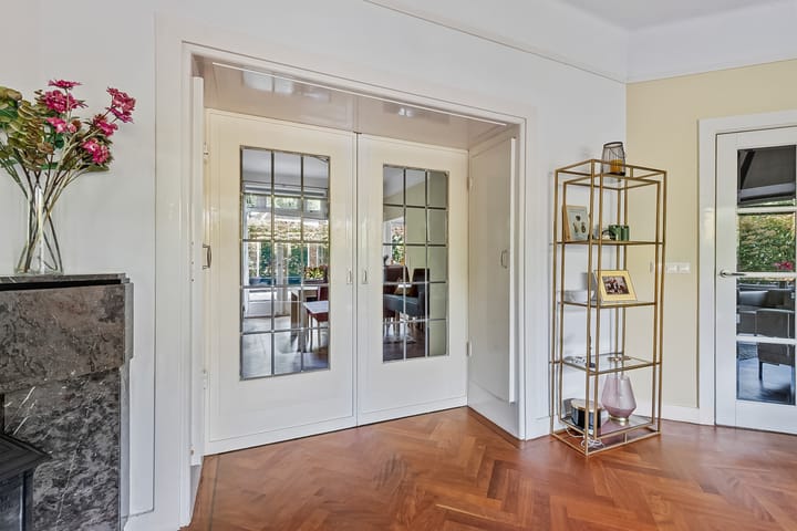 Hoekwoning te koop: Loosdrechtseweg 19, Hilversum