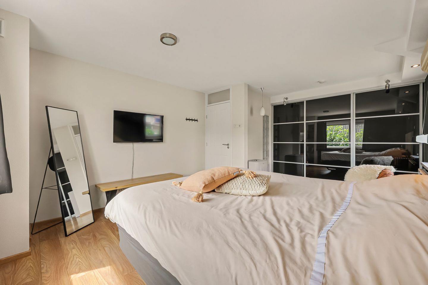 Photo 19 of Toekomststraat 207