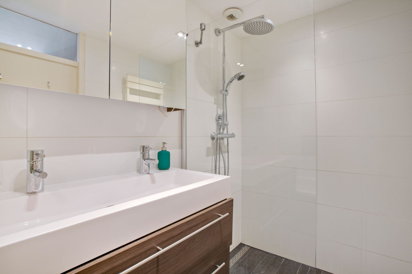 Photo 19 of Windroosplein 34