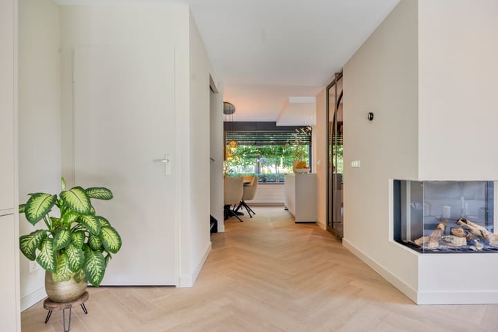 Hoekwoning te koop: Esmoreitstraat 2, Oosterhout (Nb)