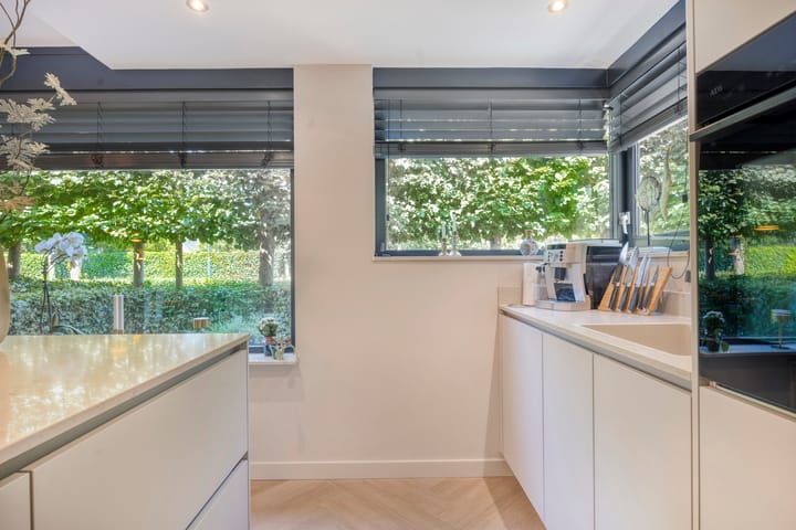 Hoekwoning te koop: Esmoreitstraat 2, Oosterhout (Nb)