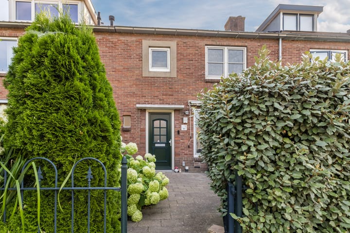 Tussenwoning te koop: Koningin Julianaweg 76, Loenen Aan De Vecht