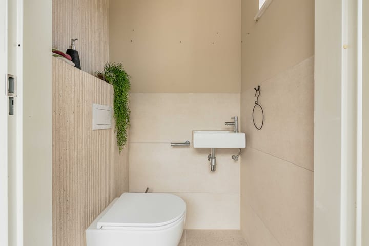 Tussenwoning te koop: Spiegellaan 12, Heiloo