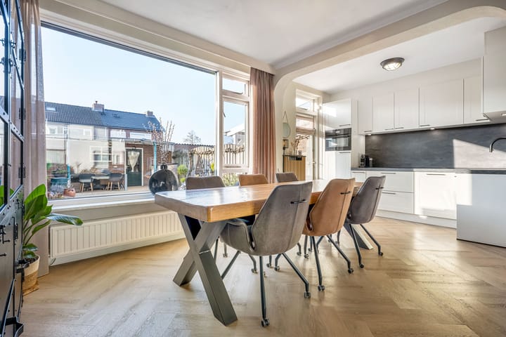 Tussenwoning te koop: Spechtstraat 4, Oosterhout (Nb)