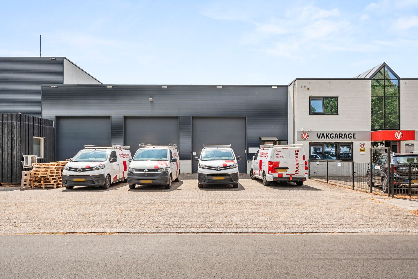 View photo 4 of Fokkerstraat 18