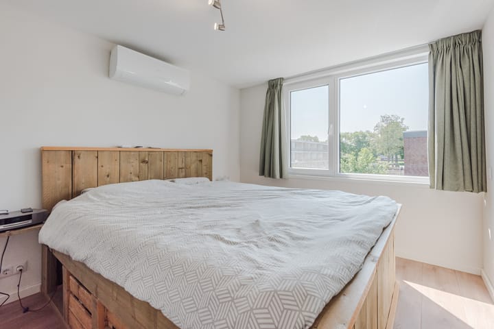 Hoekwoning te koop: Lagune 80, Lelystad