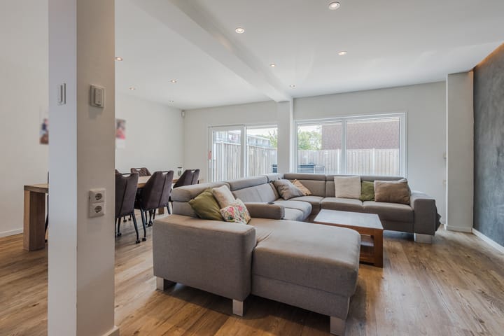 Hoekwoning te koop: Lagune 80, Lelystad