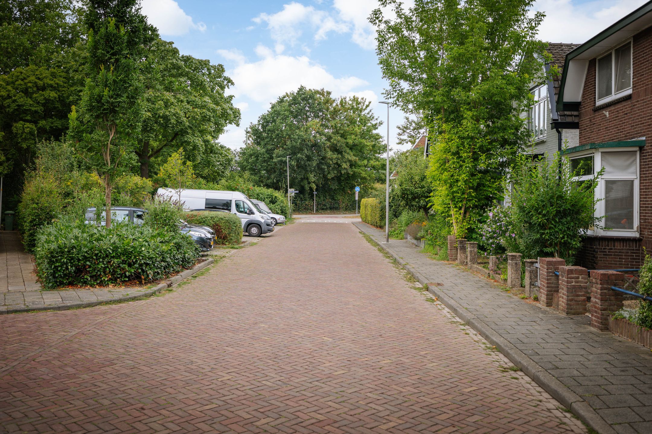 Foto 45 van Leliestraat 70