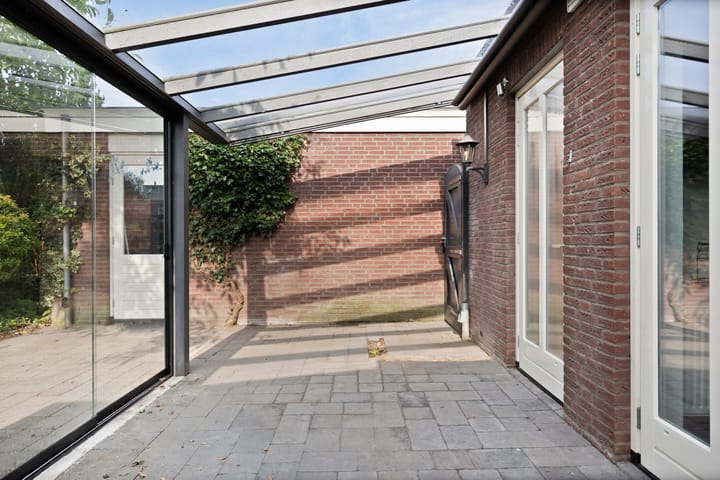Twee-onder-één-kap te koop: H.W. Bentinckstraat 7, Diepenheim