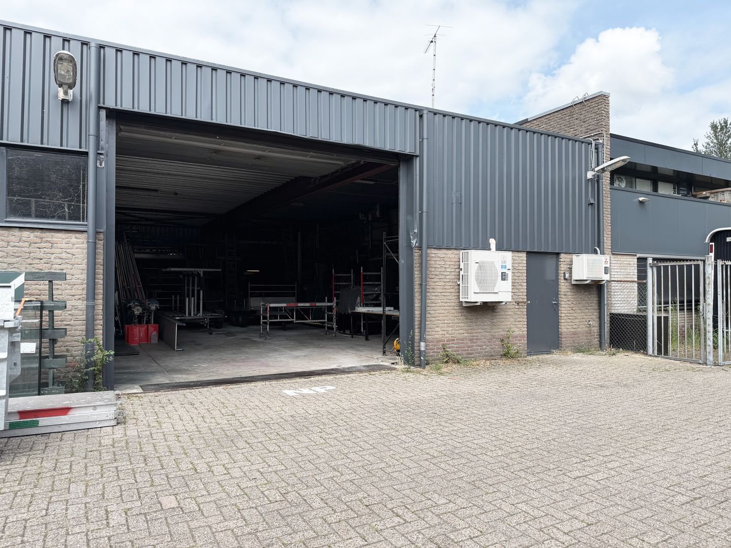 Bekijk foto 5 van Robbertsmatenstraat 17