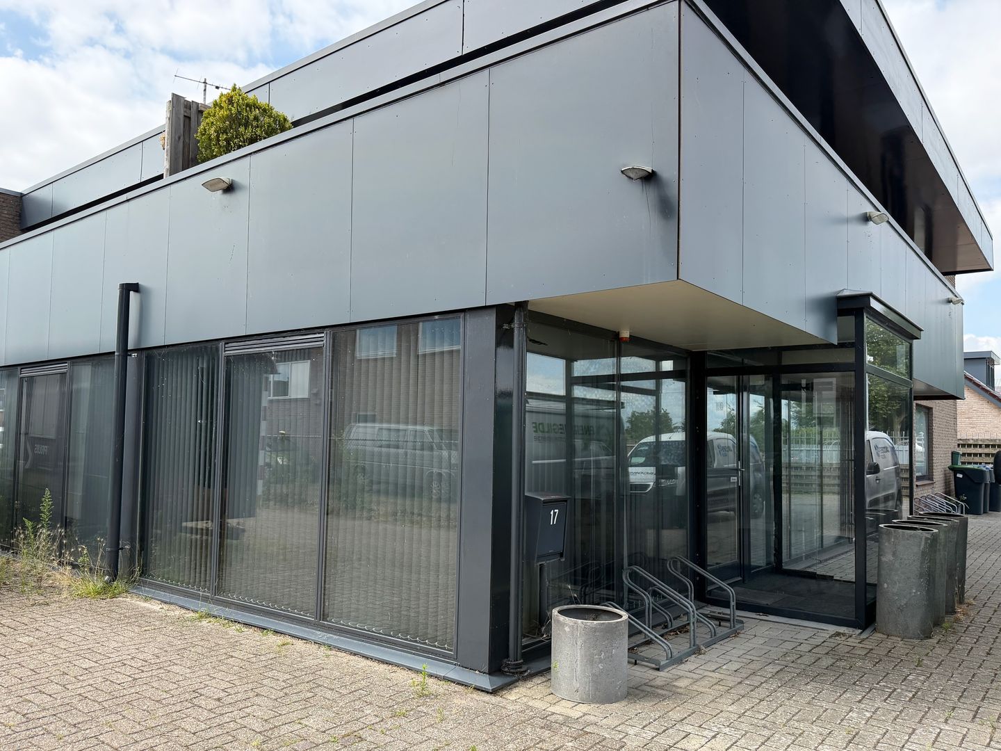 Bekijk foto 3 van Robbertsmatenstraat 17