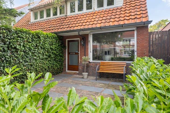 Hoekwoning te koop: Frans van Mierisstraat 39, Leeuwarden