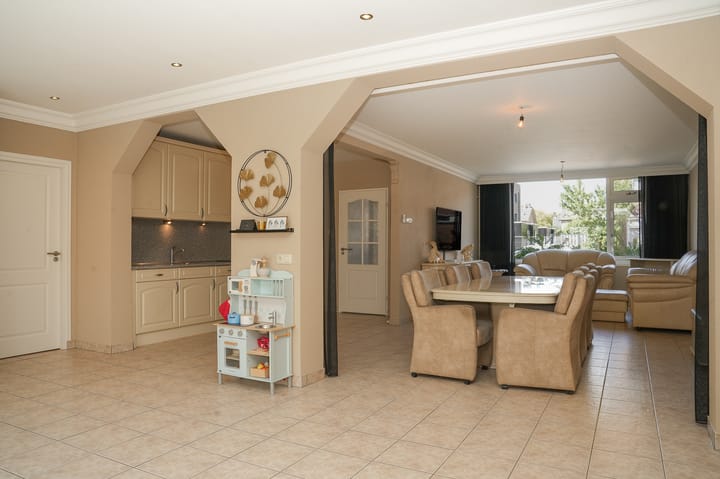 Hoekwoning te koop: Surinamestraat 2, Kerkdriel