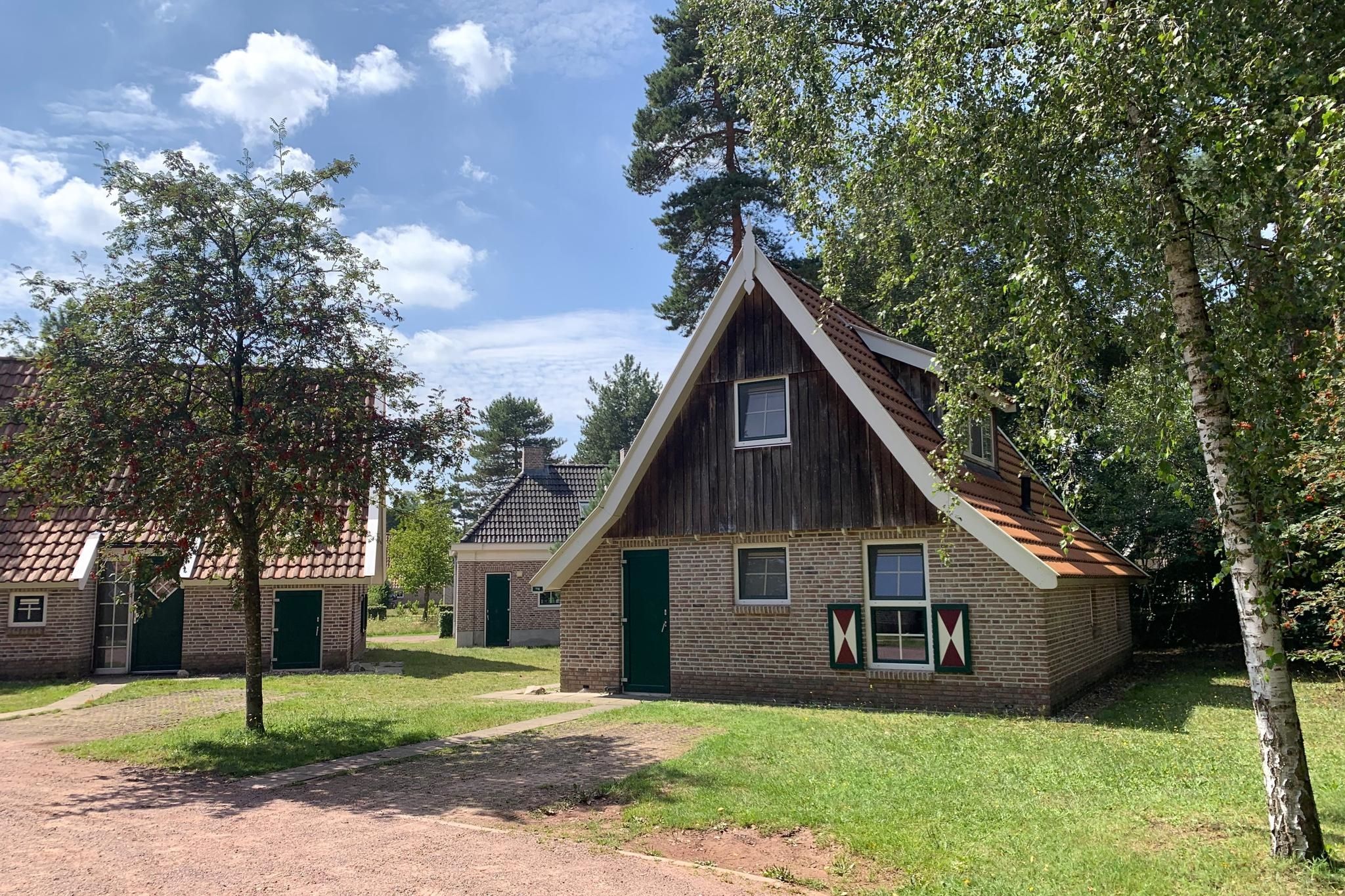 2-bedroom freehold villa in Haarle (Gem. Hellendoorn) — photo 3 of 5