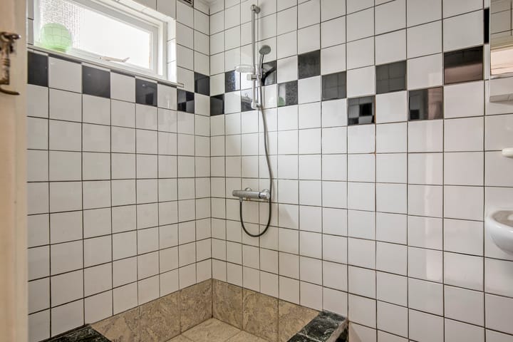 Vrijstaande woning te koop: Kanaalkade 69, Axel