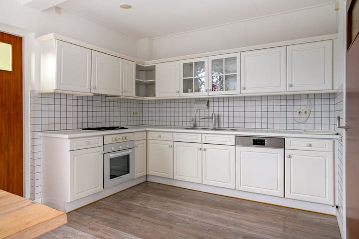 Vrijstaande woning te koop: Kanaalkade 69, Axel