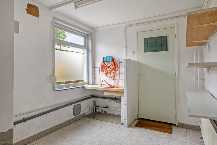 Vrijstaande woning te koop: Kanaalkade 69, Axel