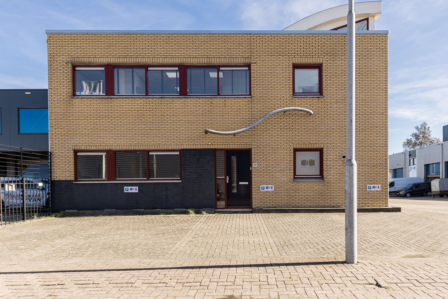 View photo 2 of Chr. Huygensstraat 26