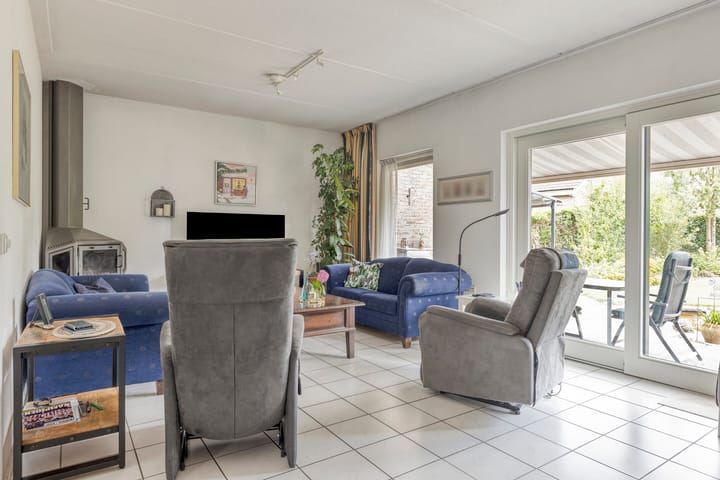 Vrijstaande woning te koop: Corry Vonklaan 8, Pijnacker