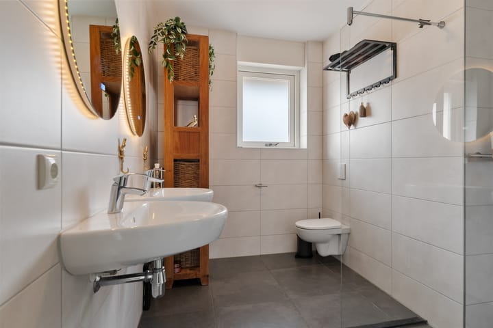 Tussenwoning te koop: Lepelaarstraat 2C, Ilpendam