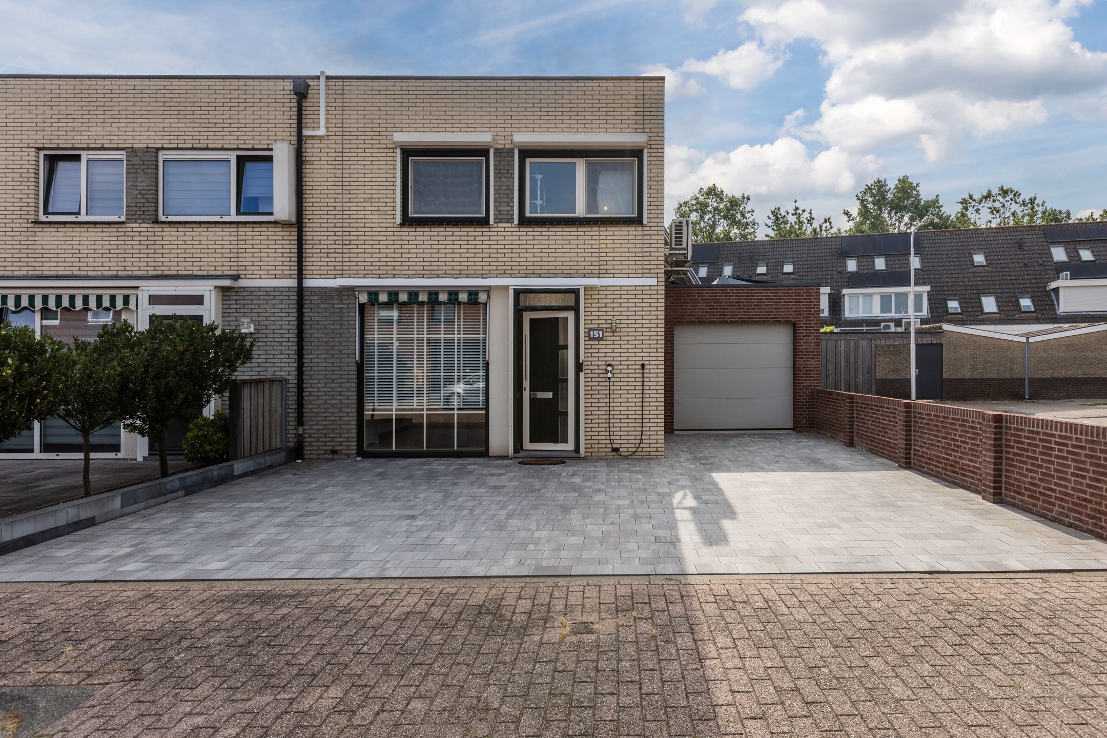 Megenstraat 151