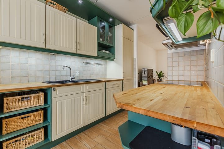 Hoekwoning te koop: Megenstraat 151, Tilburg