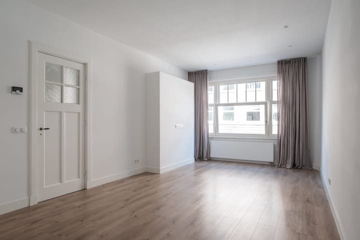 Appartement te huur: Molenbeekstraat 32-1, Amsterdam