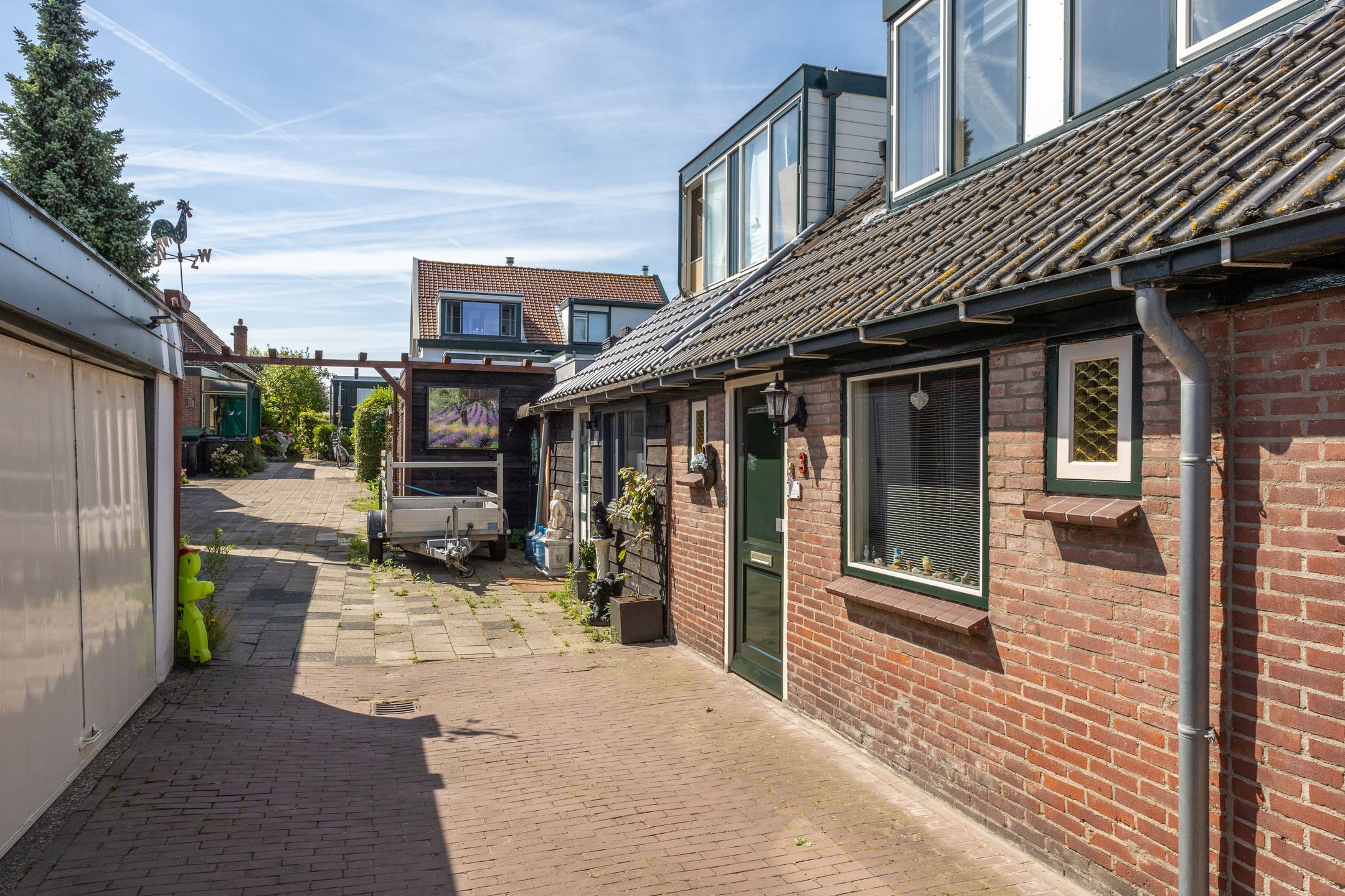 Photo 6 of Tuinpad 3