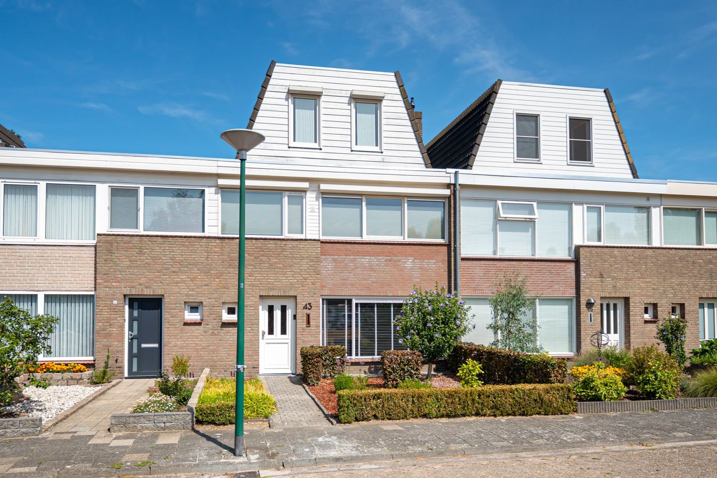 Foto 1 van Anjerlaan 43