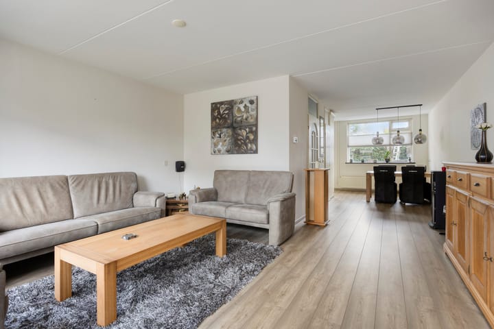Twee-onder-één-kap te koop: Hoveniersland 4, Noordscheschut