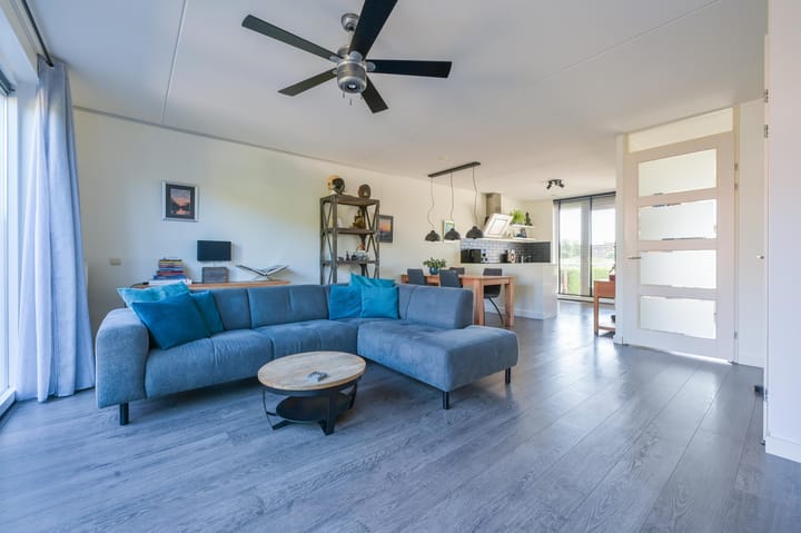 Tussenwoning te koop: Lijsterhof 39, Zeewolde