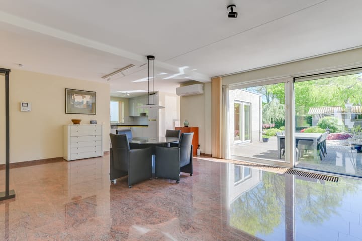 Hoekwoning te koop: Oranjezon 6, Limmen