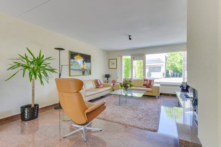Hoekwoning te koop: Oranjezon 6, Limmen