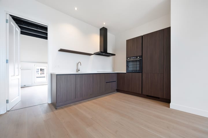 Appartement te koop: Willem van Outhoornstraat 40B, 'S-Gravenhage