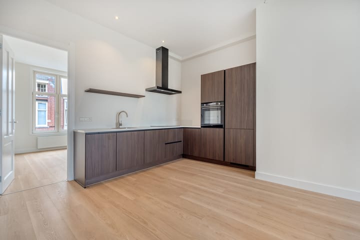 Appartement te koop: Willem van Outhoornstraat 40A, 'S-Gravenhage