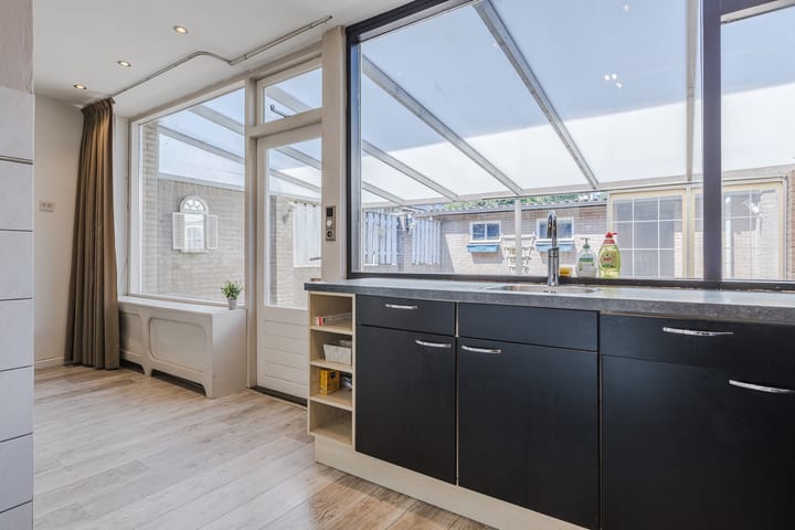 Tussenwoning te koop: Perosistraat 30, Tilburg