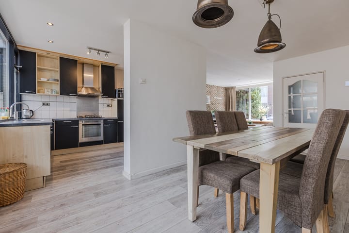 Tussenwoning te koop: Perosistraat 30, Tilburg